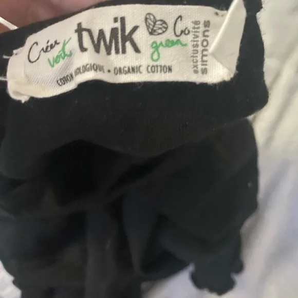 Short tee - Picture 2 of 2